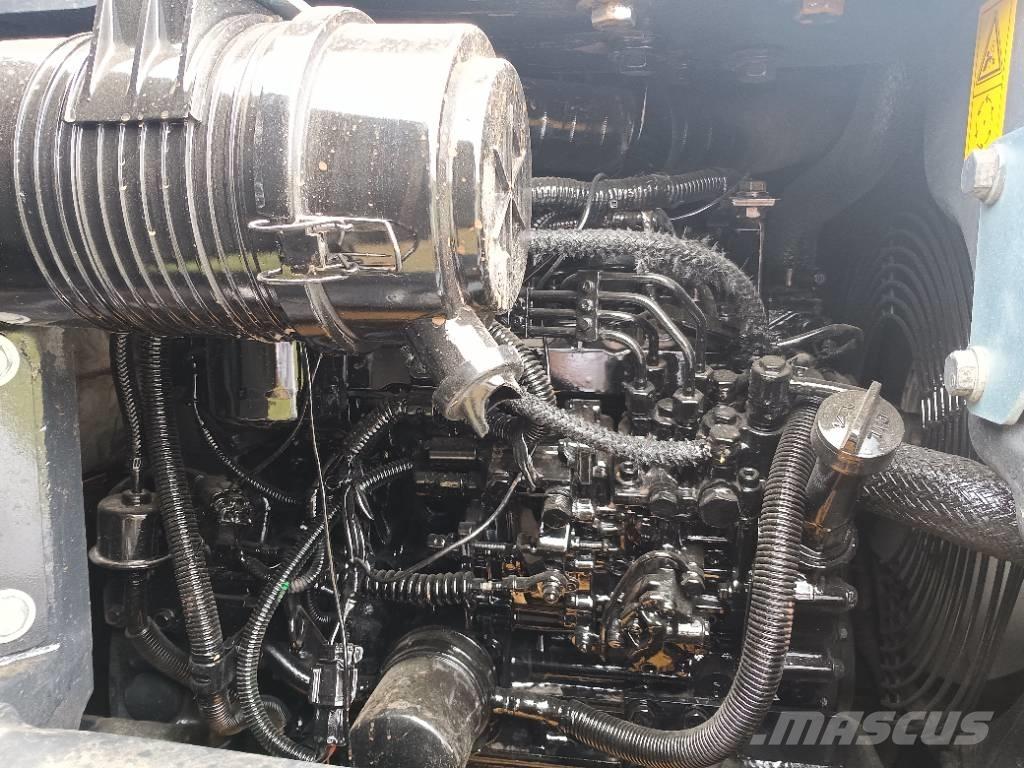 Komatsu PC 40 Roomikekskavaatorid