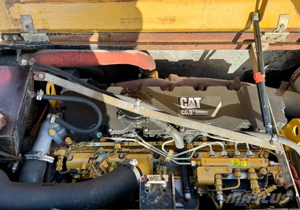 CAT M 318 D Ratasekskavaatorid