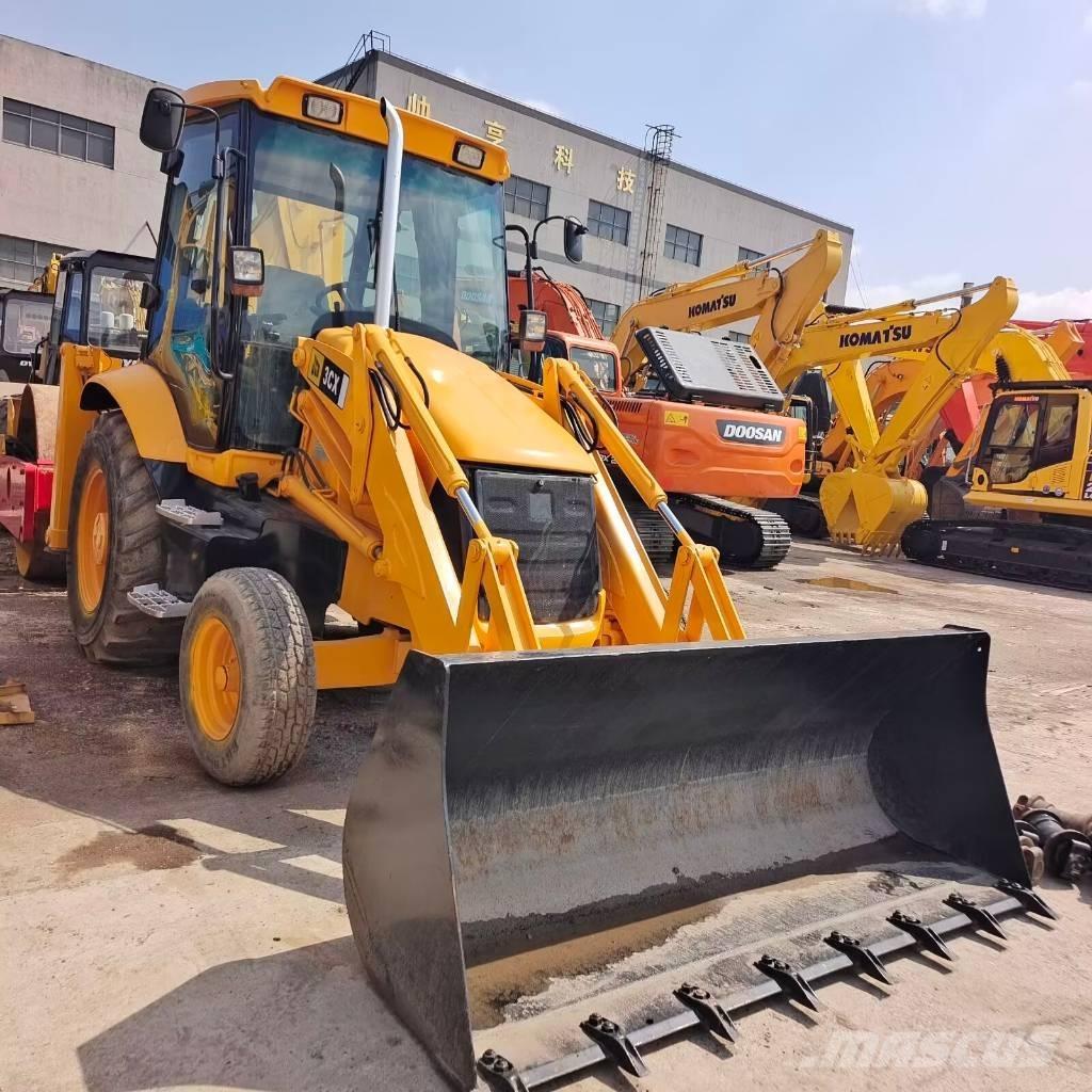 JCB 3 CX Ekskavaatorlaadurid