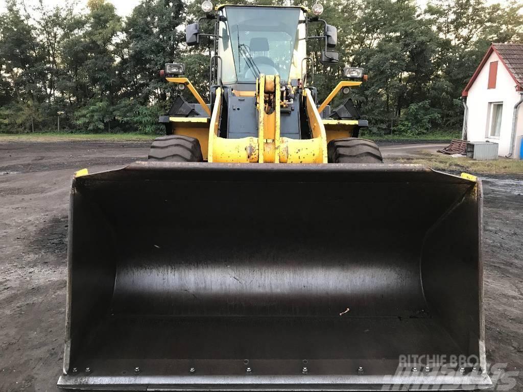 Komatsu WA320-5H Rataslaadurid