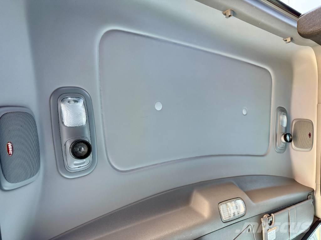 Peterbilt 389 PRIDE Sadulveokid