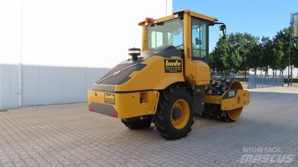 Volvo SD 75 B Ühe trumliga rullid
