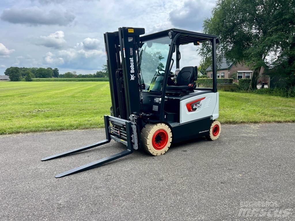Bobcat B 25 X-7 Plus Elektritõstukid