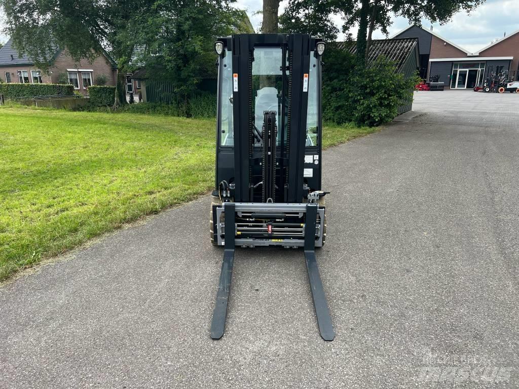 Bobcat B 25 X-7 Plus Elektritõstukid