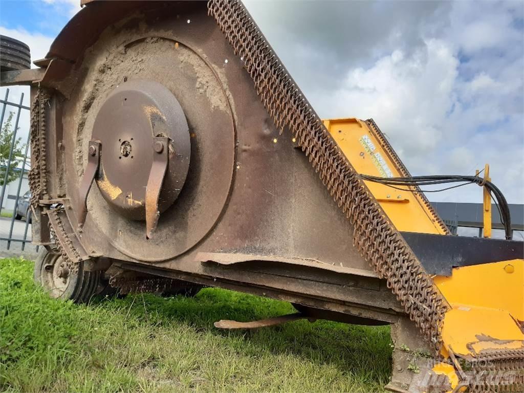 McConnel SR 15 Muu silokoristustehnika