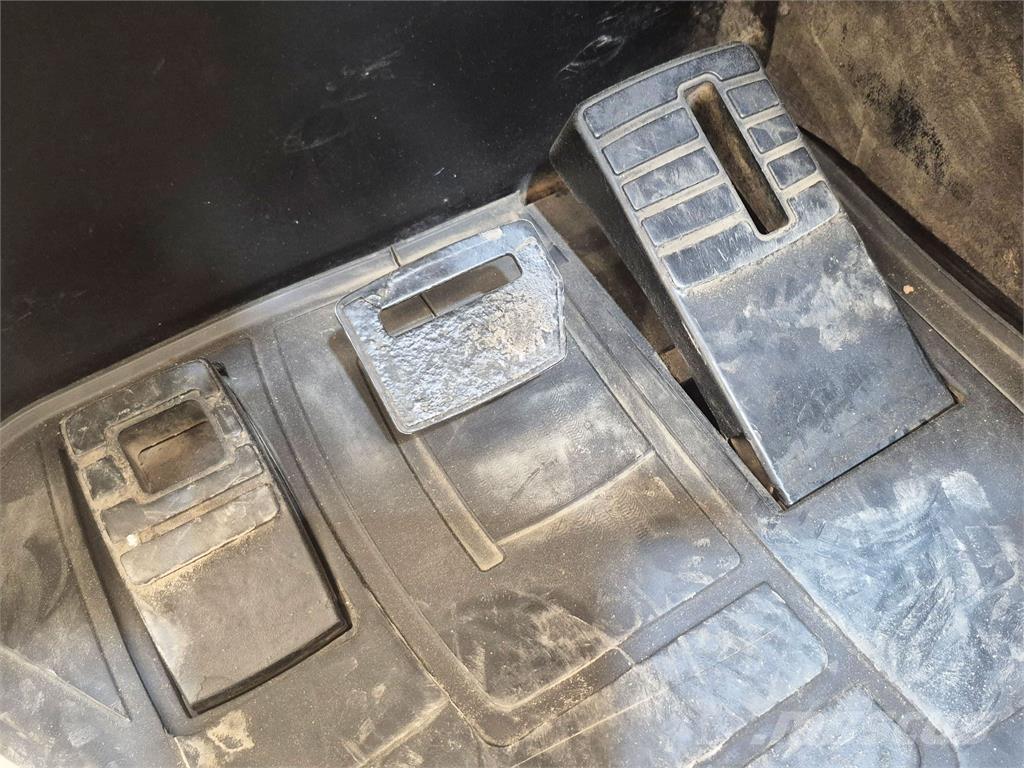 Mitsubishi RB16NH Lükandmastiga tõstukid