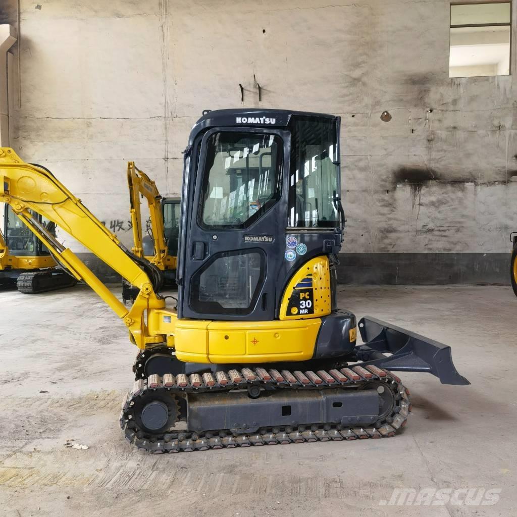 Komatsu PC30 Roomikekskavaatorid