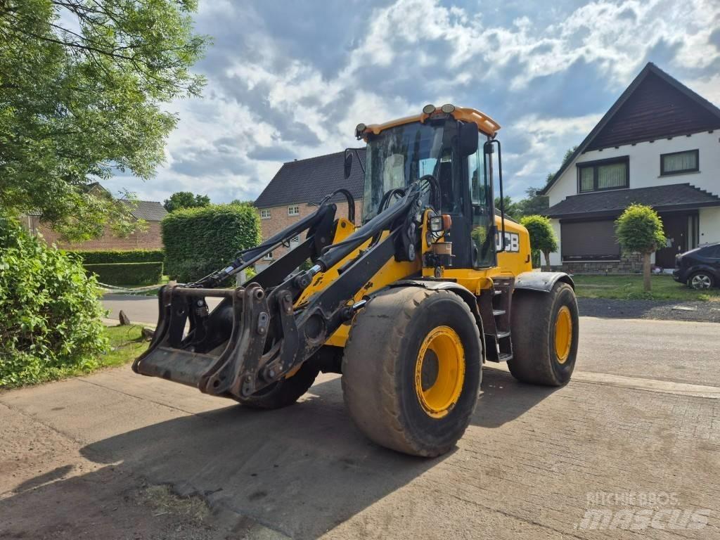 JCB 416 HT Rataslaadurid