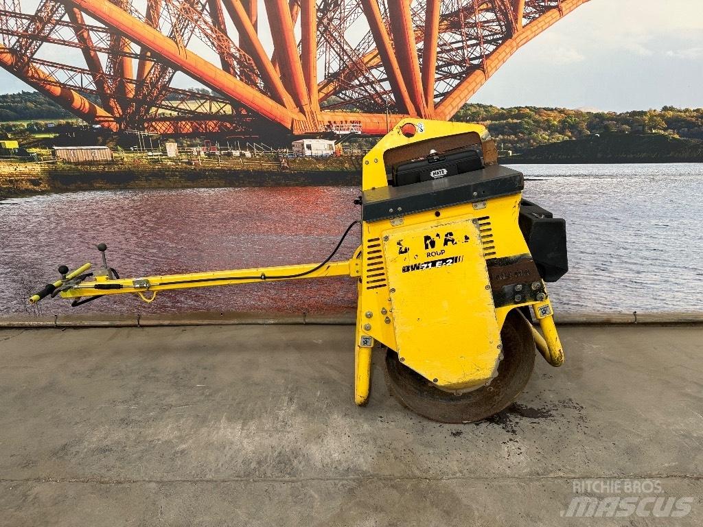 Bomag BW 71 E-2 Ühe trumliga rullid