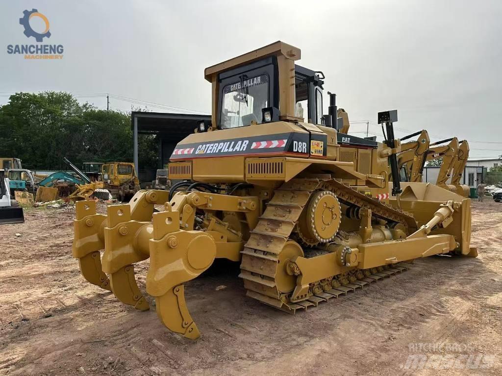 CAT D 8 R Buldooserid