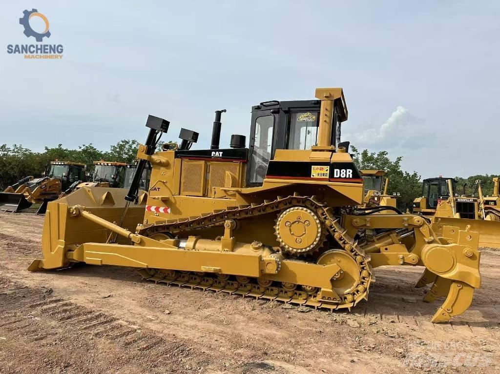 CAT D 8 R Buldooserid