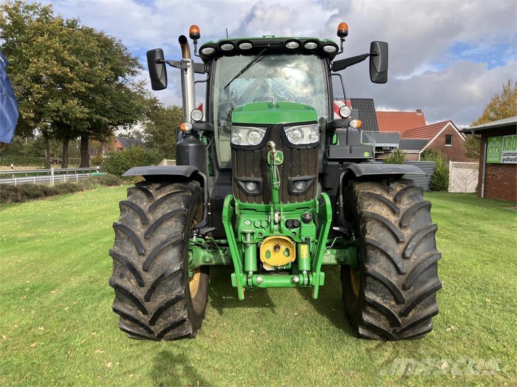 John Deere 6215R Traktorid