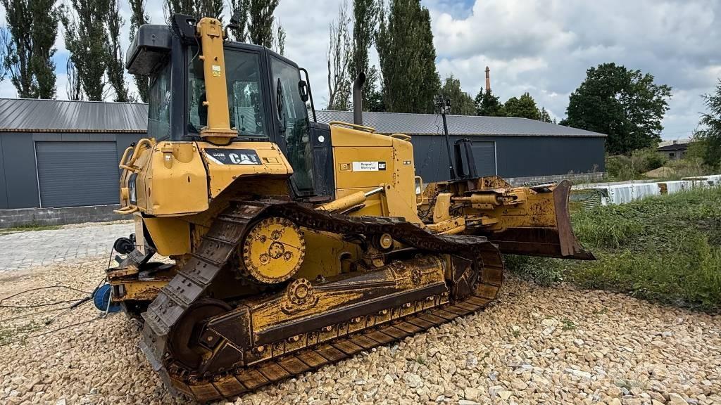 CAT D 6 N LGP Buldooserid