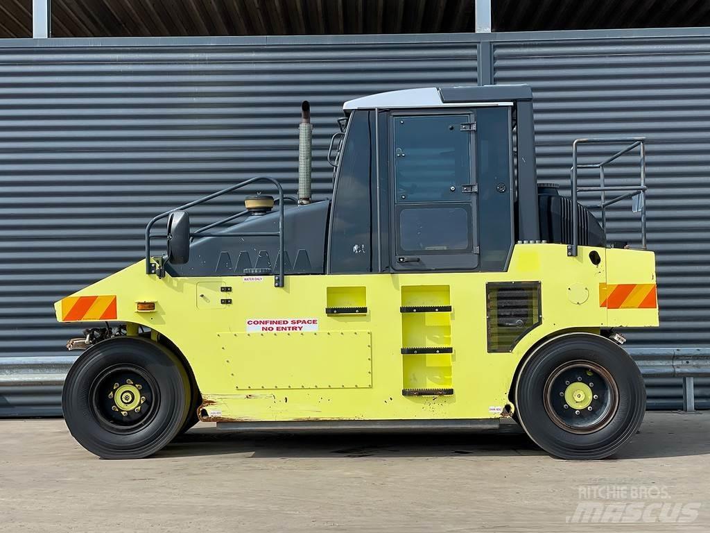 Ammann AP 240 Pneumorehvidega rullid