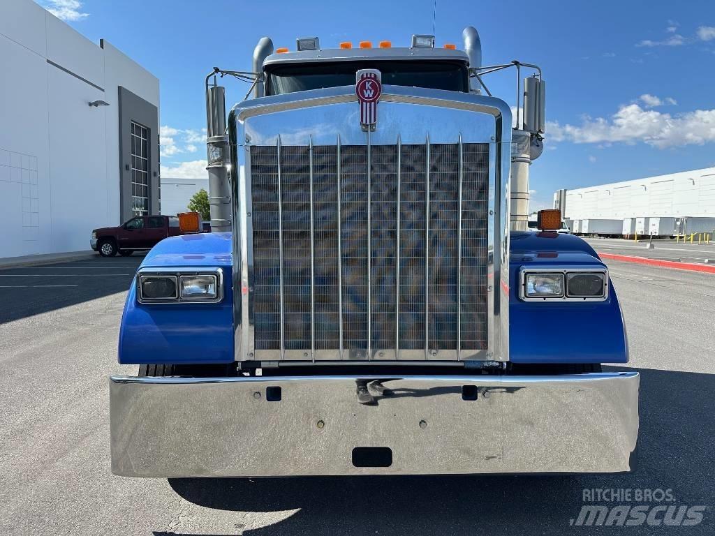 Kenworth W 900 Sadulveokid