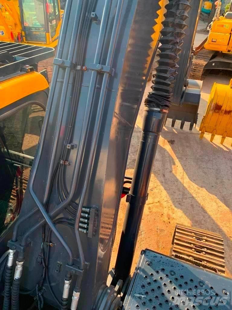 Volvo EC 210 Roomikekskavaatorid