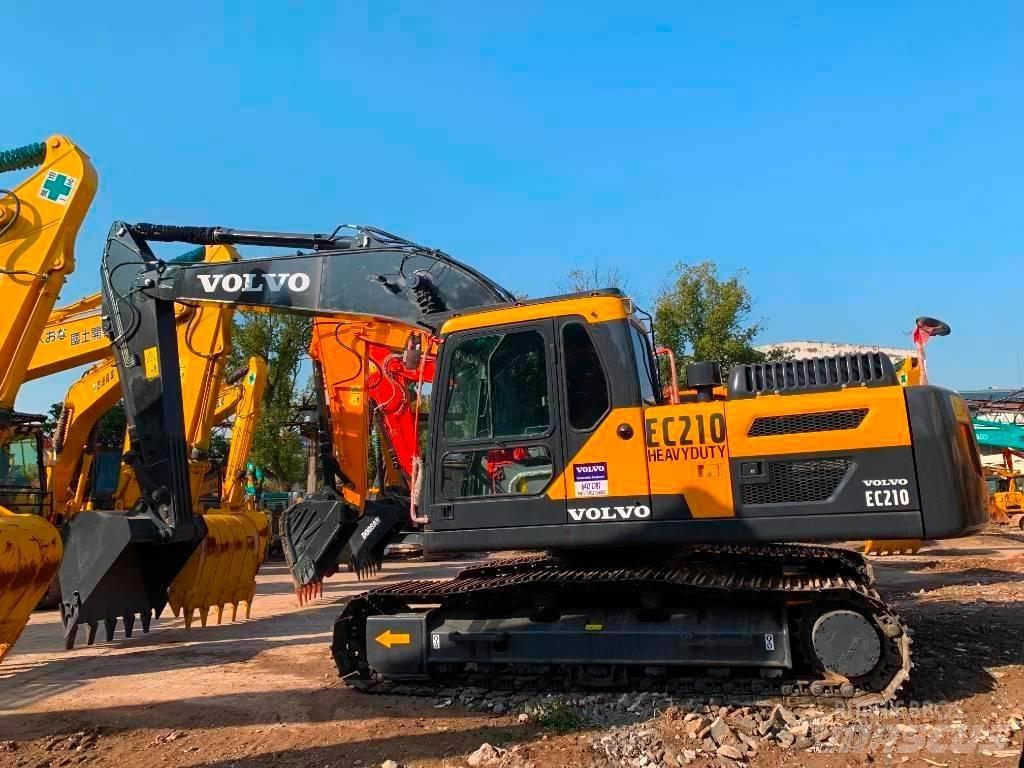 Volvo EC 210 Roomikekskavaatorid