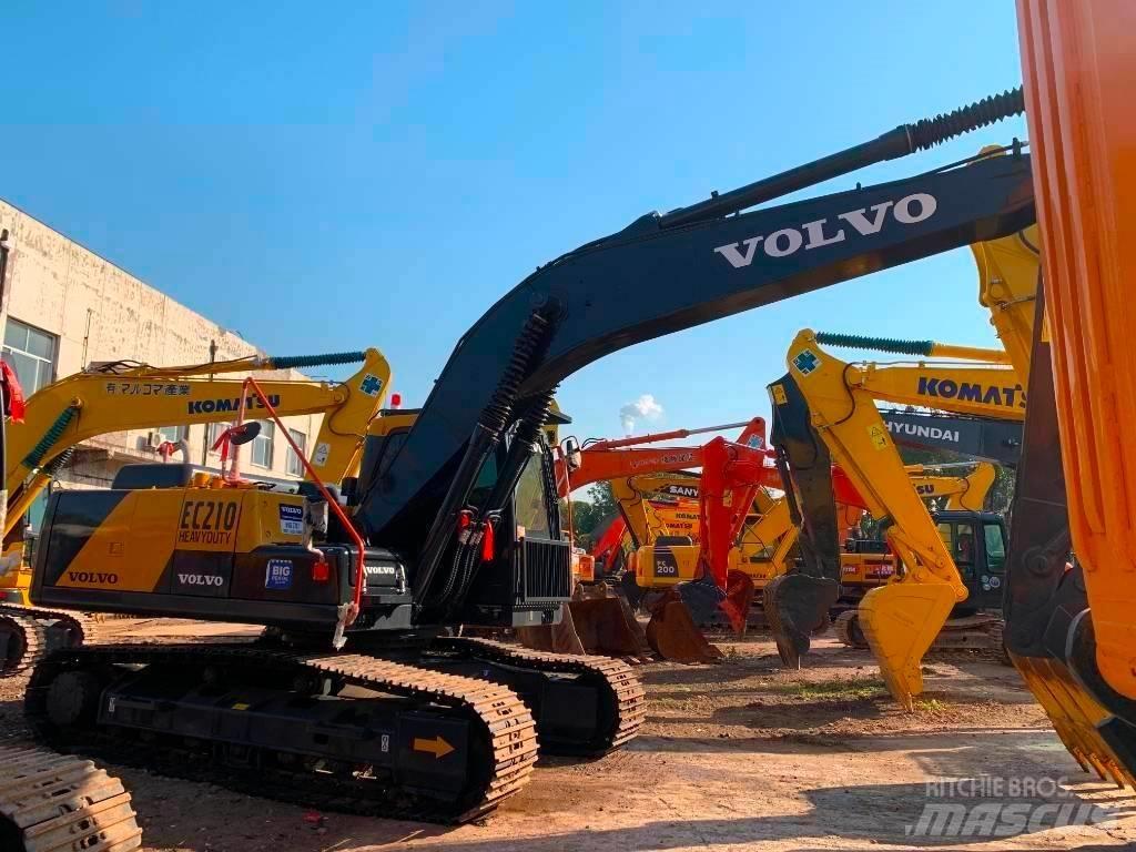 Volvo EC 210 Roomikekskavaatorid