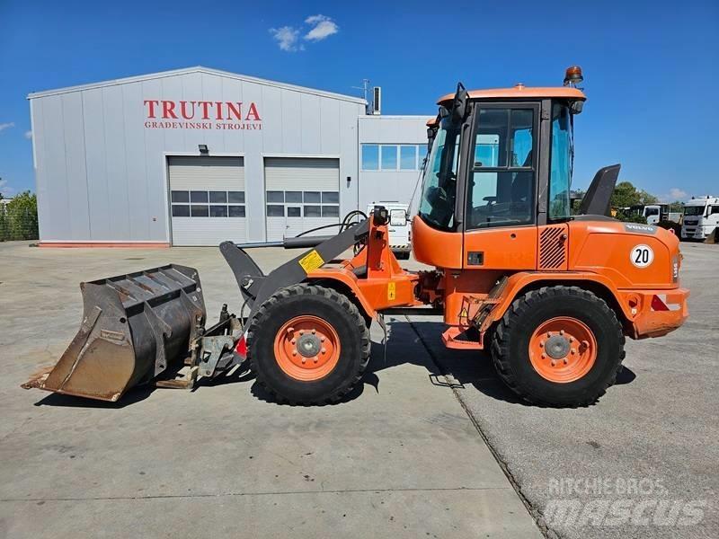 Volvo L 30 G Rataslaadurid