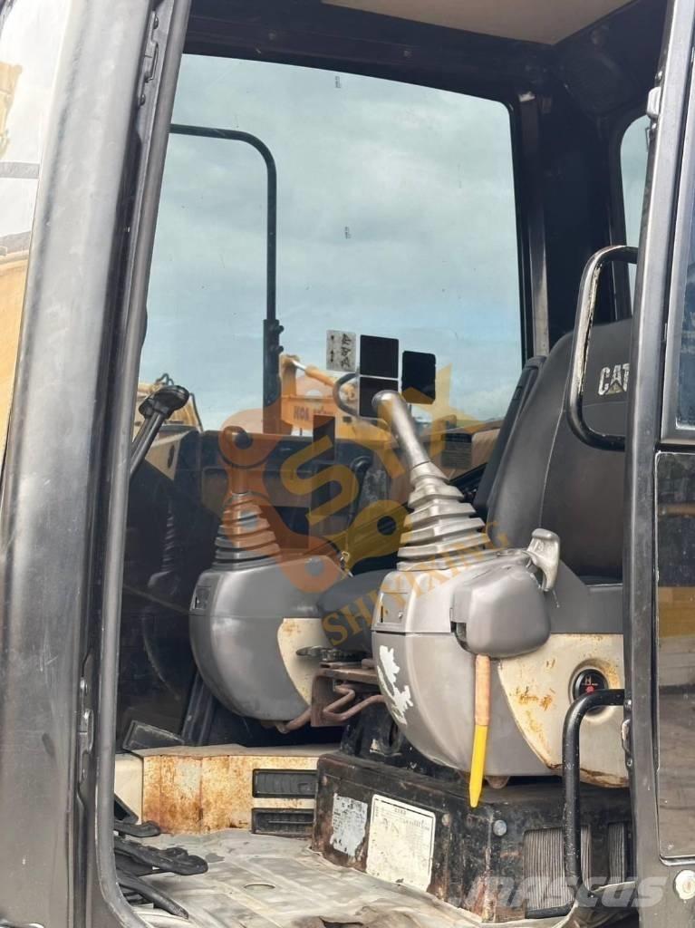 CAT 313 C Roomikekskavaatorid