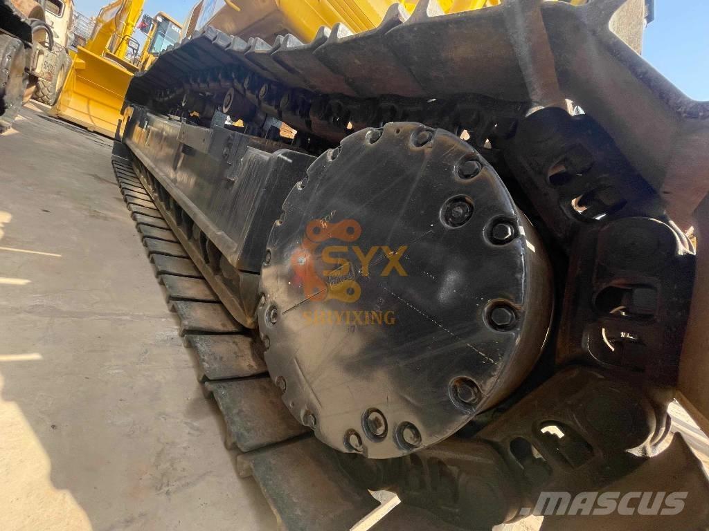 Komatsu PC 450 LC-8 Roomikekskavaatorid