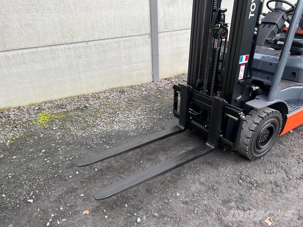 Toyota 02-8 FGF 15 Gaasitõstukid