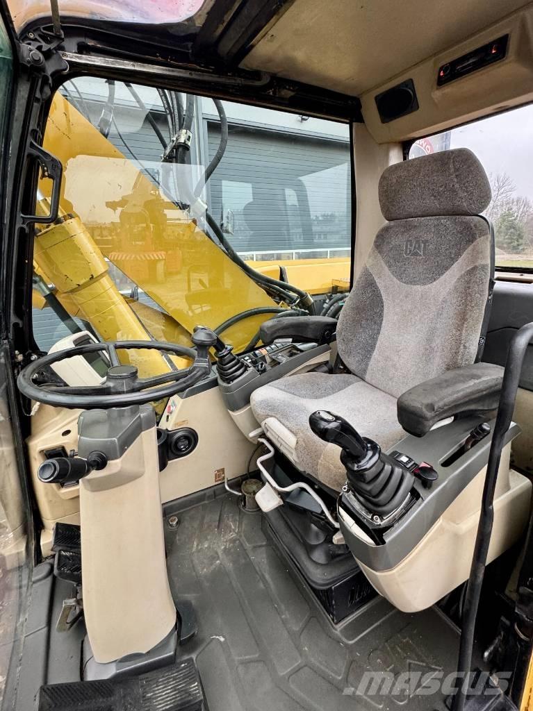 CAT M 316 C Ratasekskavaatorid