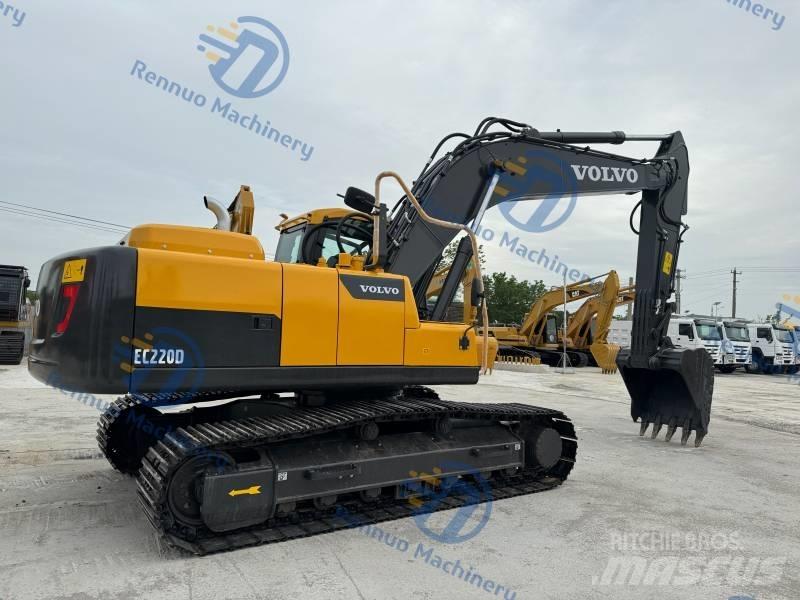 Volvo EC 220 D Roomikekskavaatorid