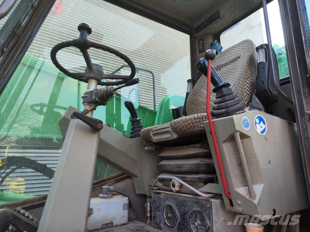 Sennebogen 835M Materjalikäitlusmasinad