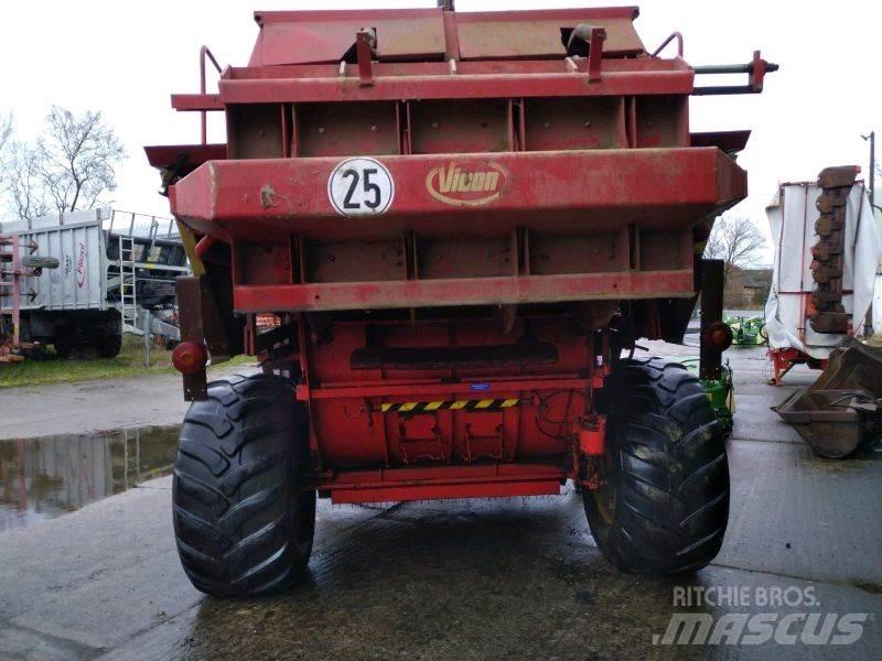 Vicon HP 1600 Heinapressid