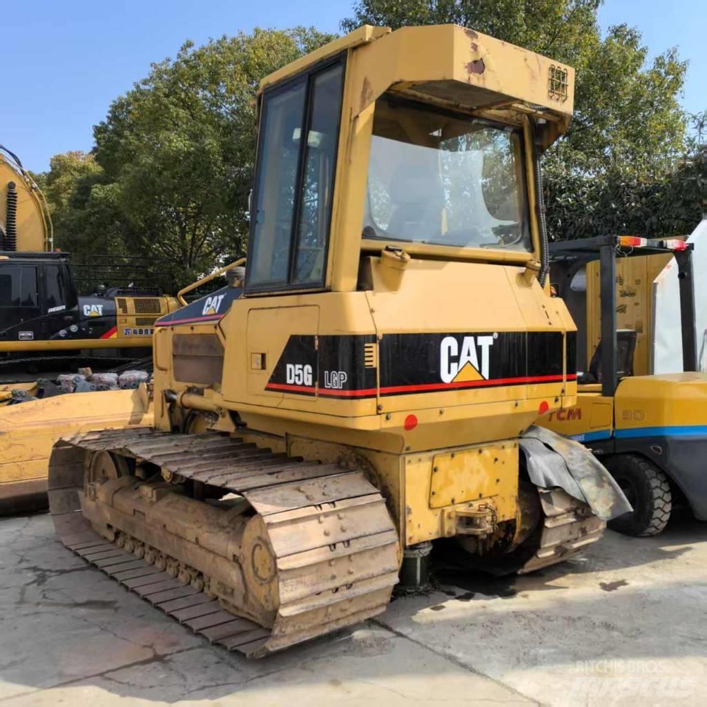CAT D 5 G LGP Buldooserid
