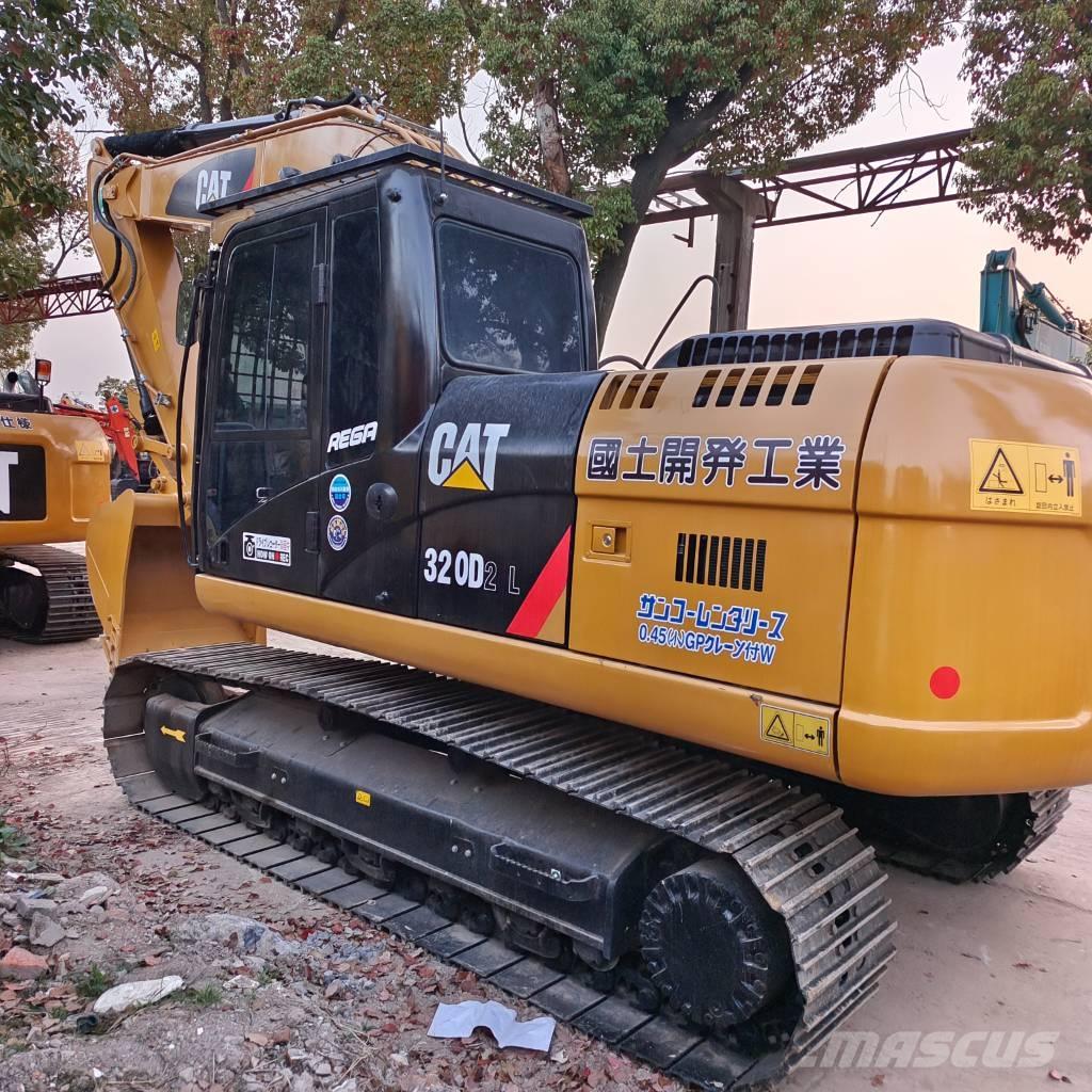 CAT 320 D Roomikekskavaatorid