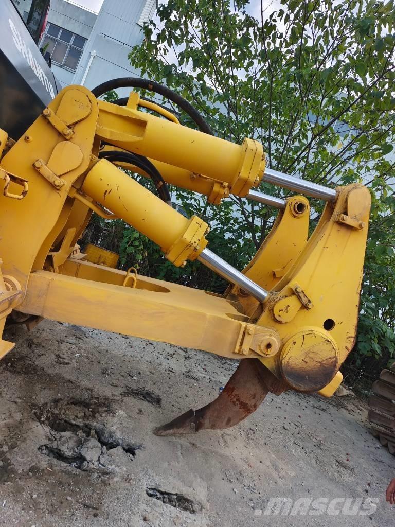 Shantui SD 32 Buldooserid