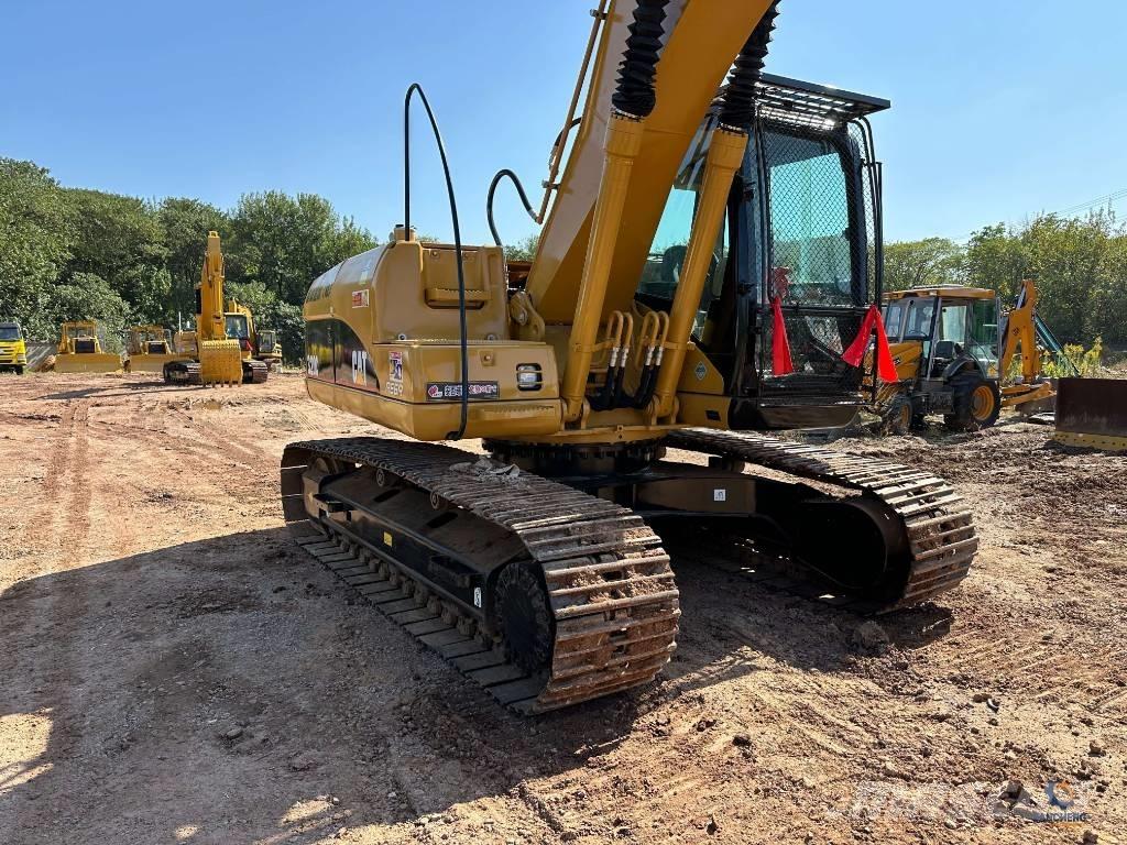 CAT 320 C Roomikekskavaatorid