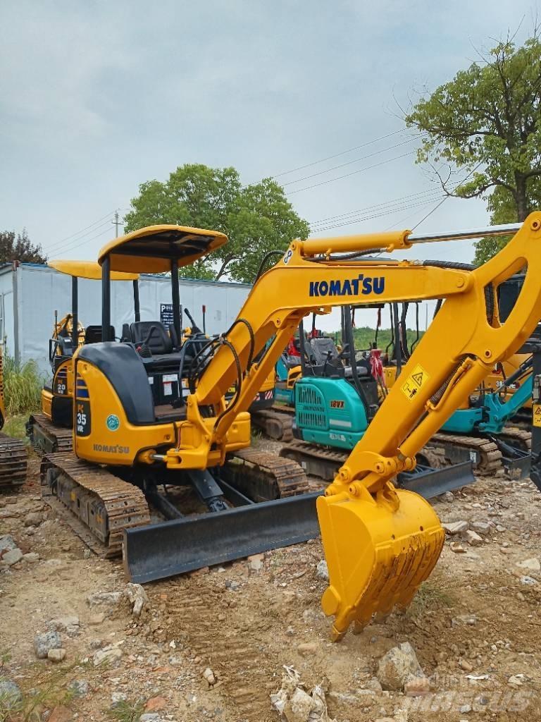 Komatsu PC 35 MR Roomikekskavaatorid