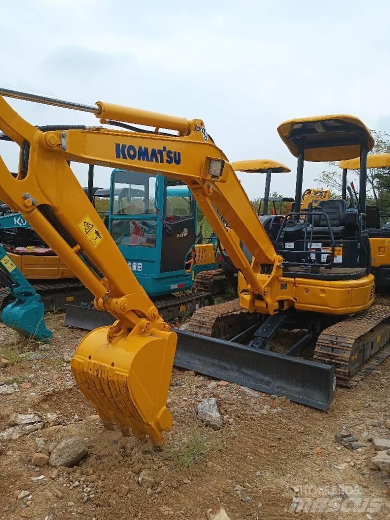 Komatsu PC 35 MR Roomikekskavaatorid