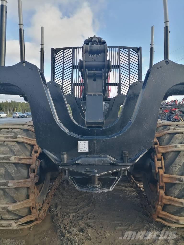 Komatsu 875 Forwarderid