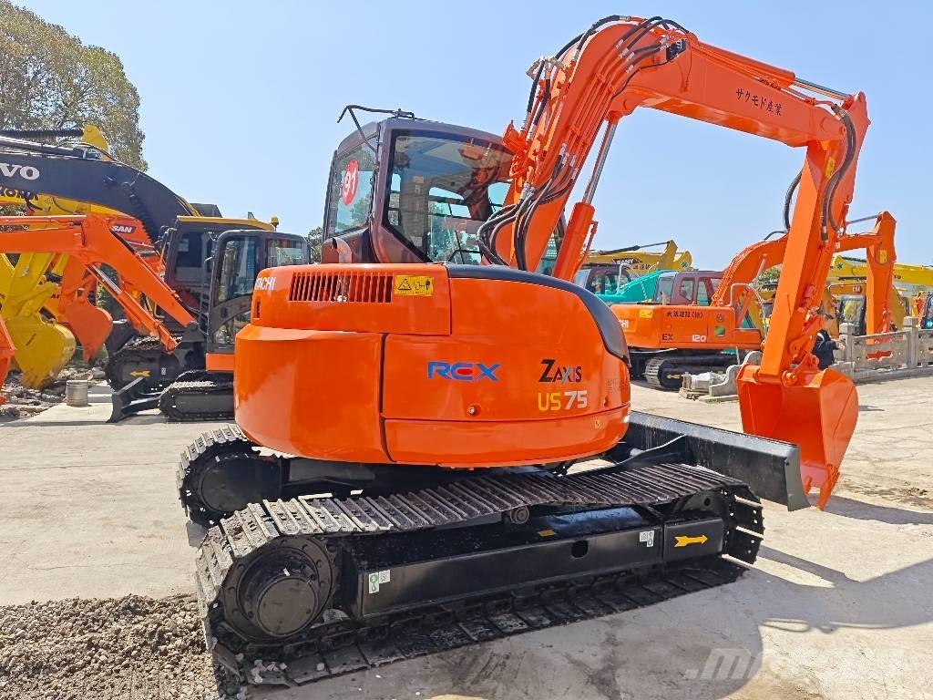 Hitachi ZX 75 US Väikeekskavaatorid 7t-12t