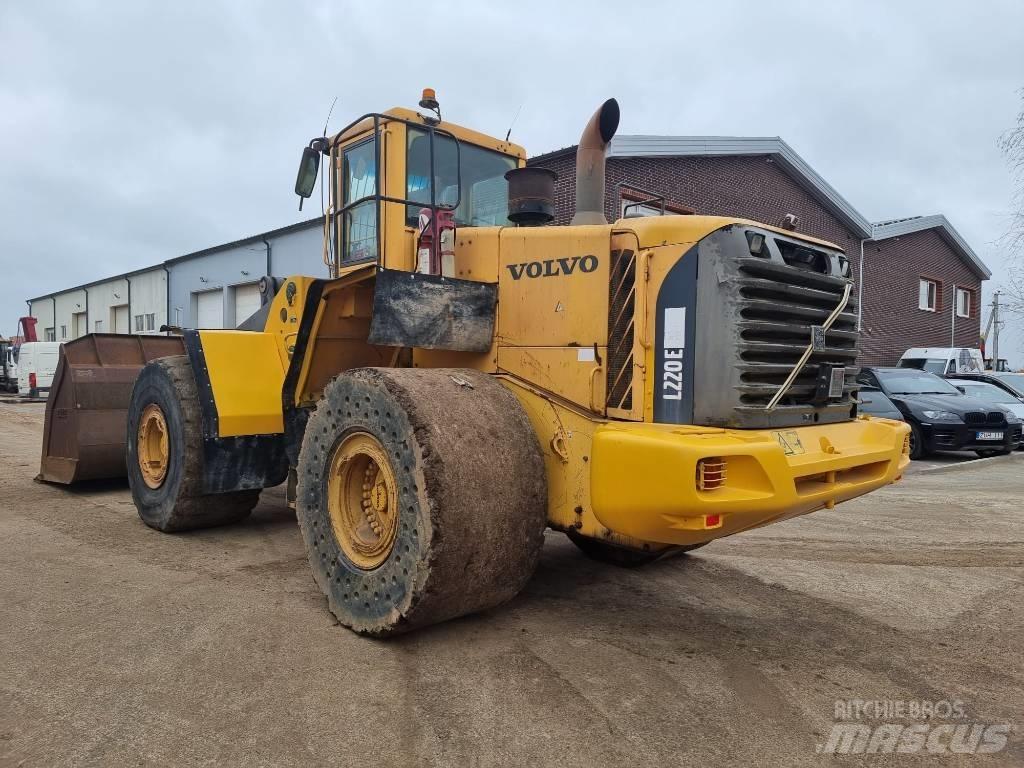 Volvo L 220 E Rataslaadurid
