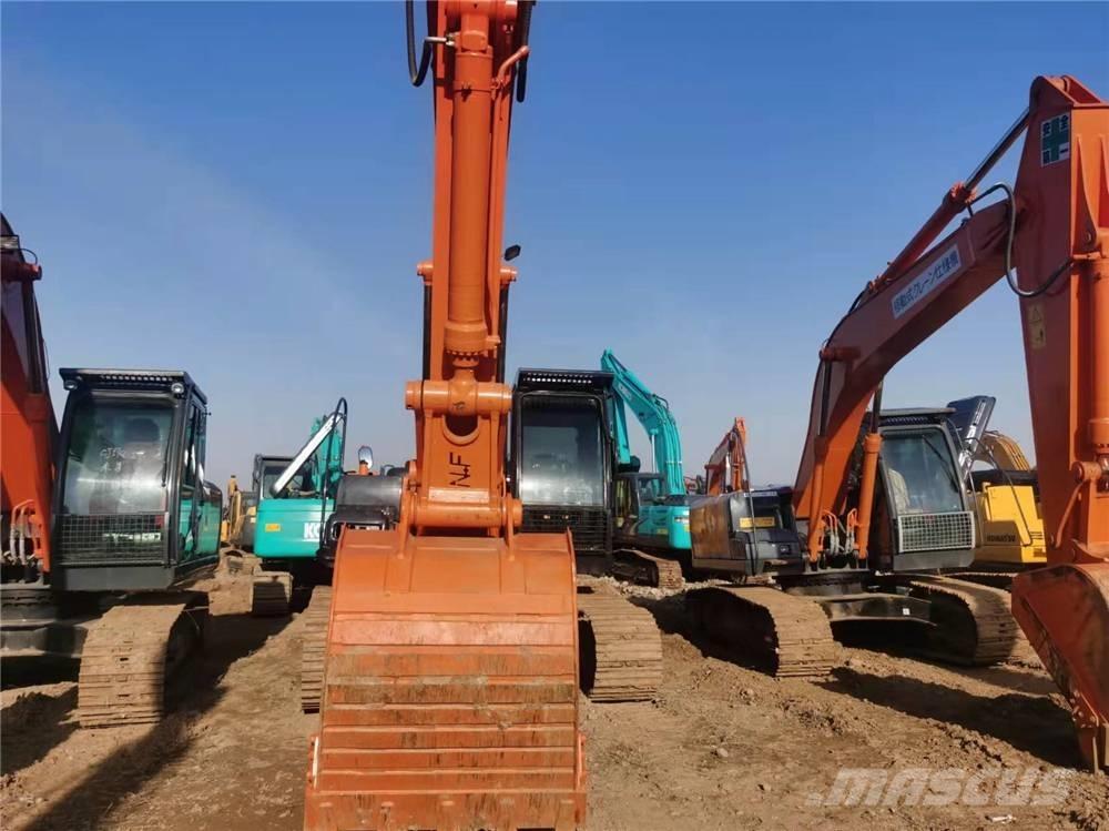 Hitachi ZX210 Roomikekskavaatorid