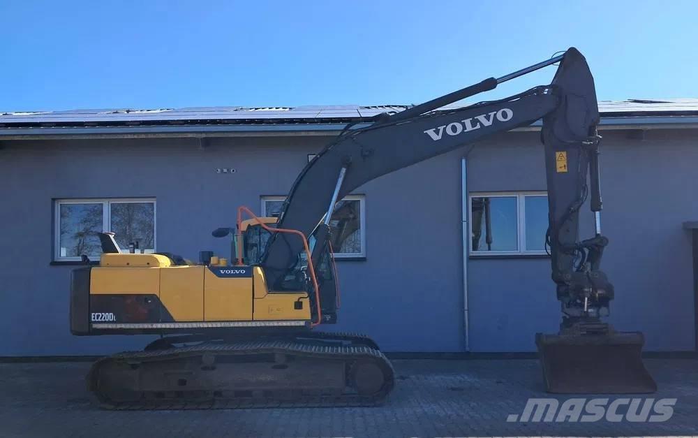 Volvo EC 220 DL Roomikekskavaatorid