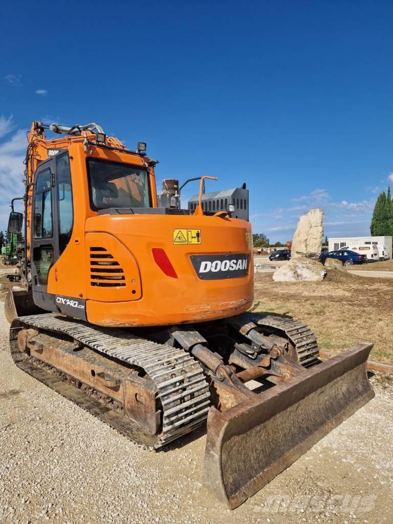 Doosan DX 140 LCR Roomikekskavaatorid
