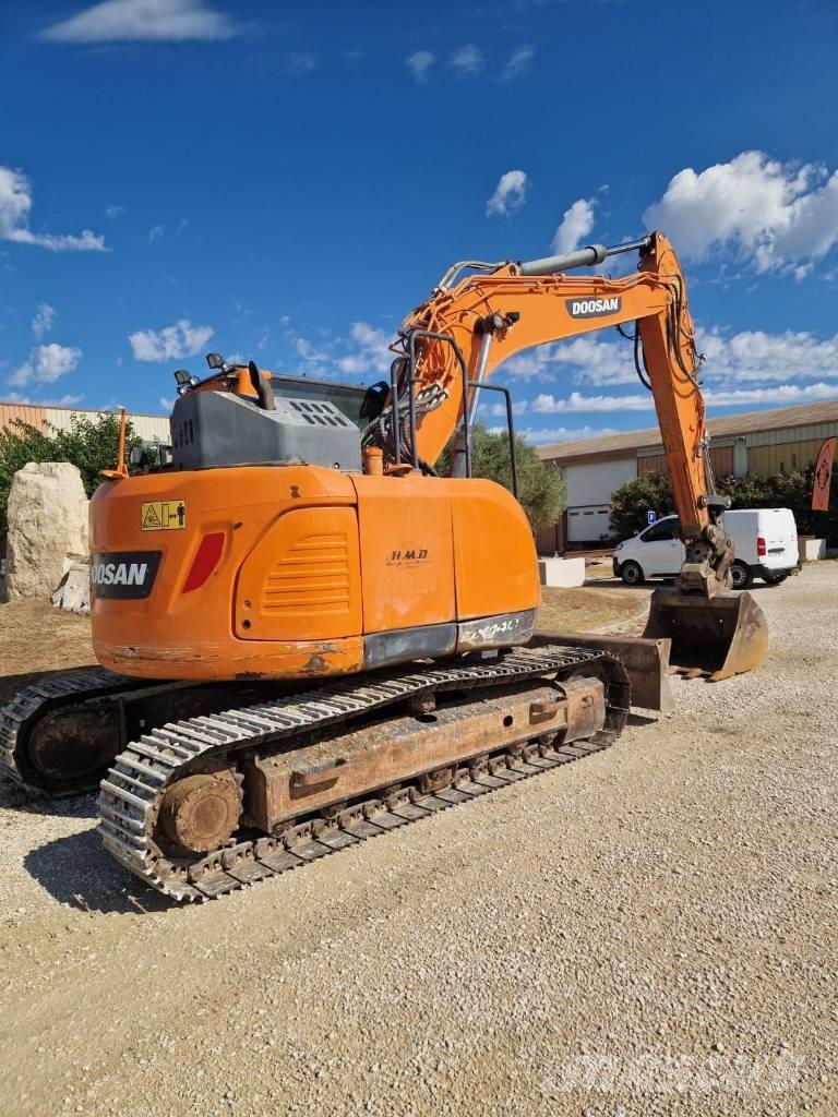 Doosan DX 140 LCR Roomikekskavaatorid