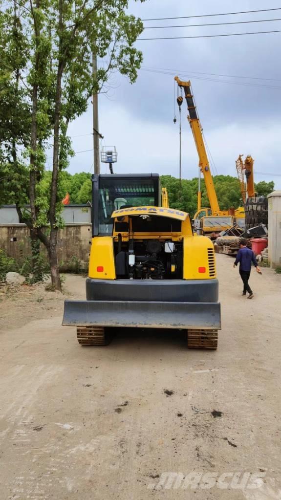 Komatsu 56 Roomikekskavaatorid
