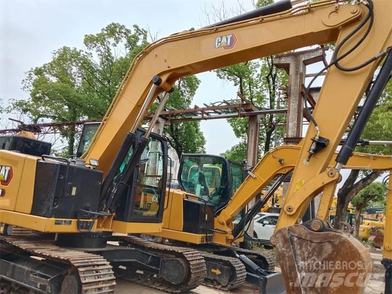 CAT 310 Roomikekskavaatorid