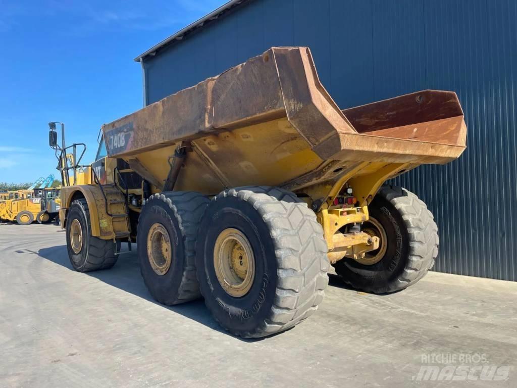 CAT 740B Liigendraamiga pinnaseveokid