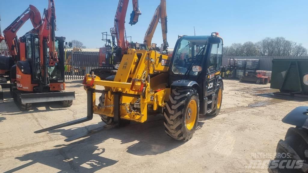 JCB 541-70 Agri Xtra Põllumajanduslikud teleskoopkäitlejad