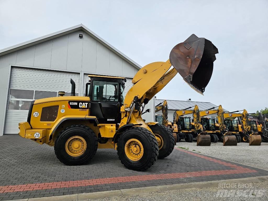 CAT 938 M Rataslaadurid