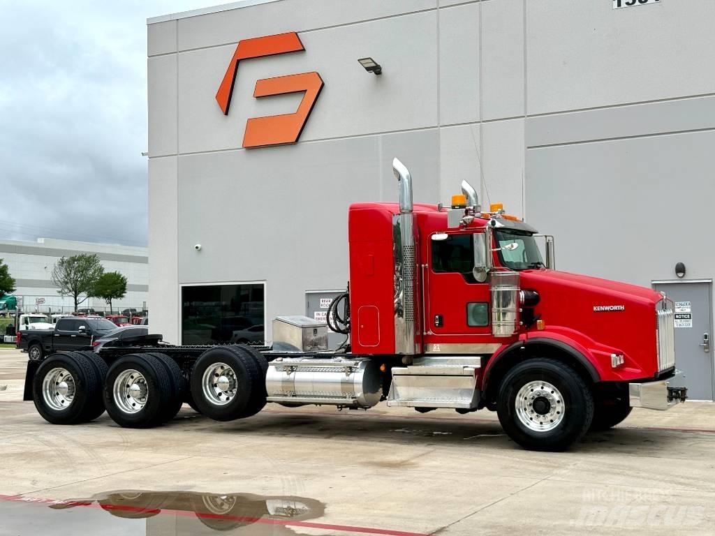 Kenworth T 800 Sadulveokid