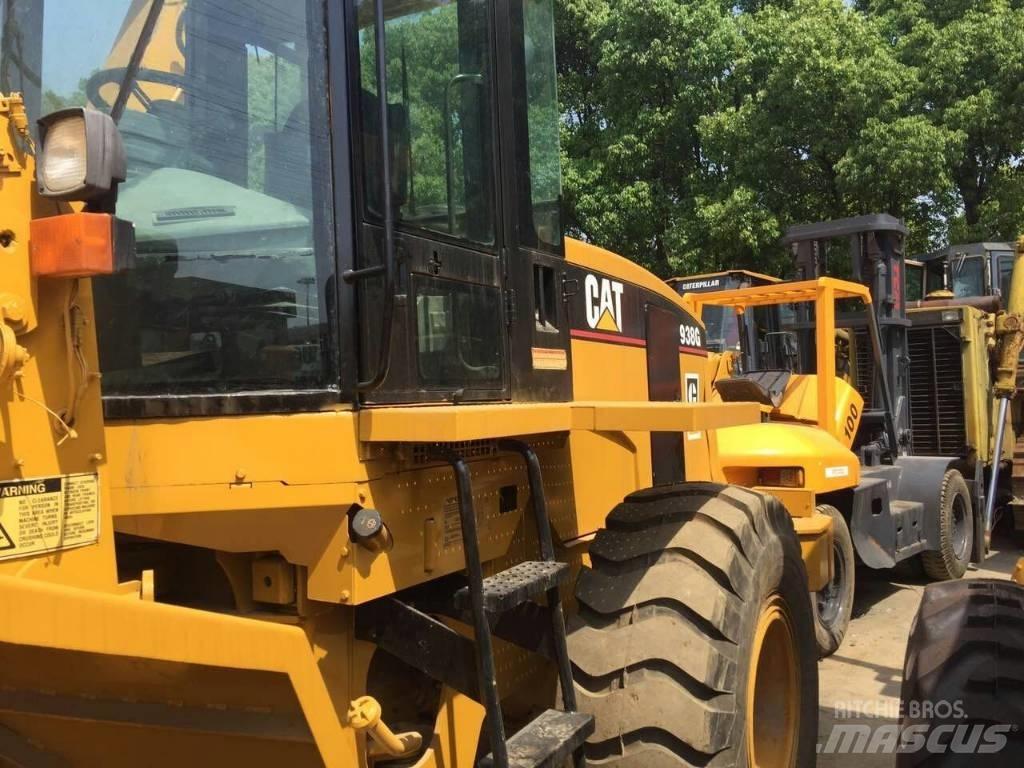 CAT 938 G Rataslaadurid